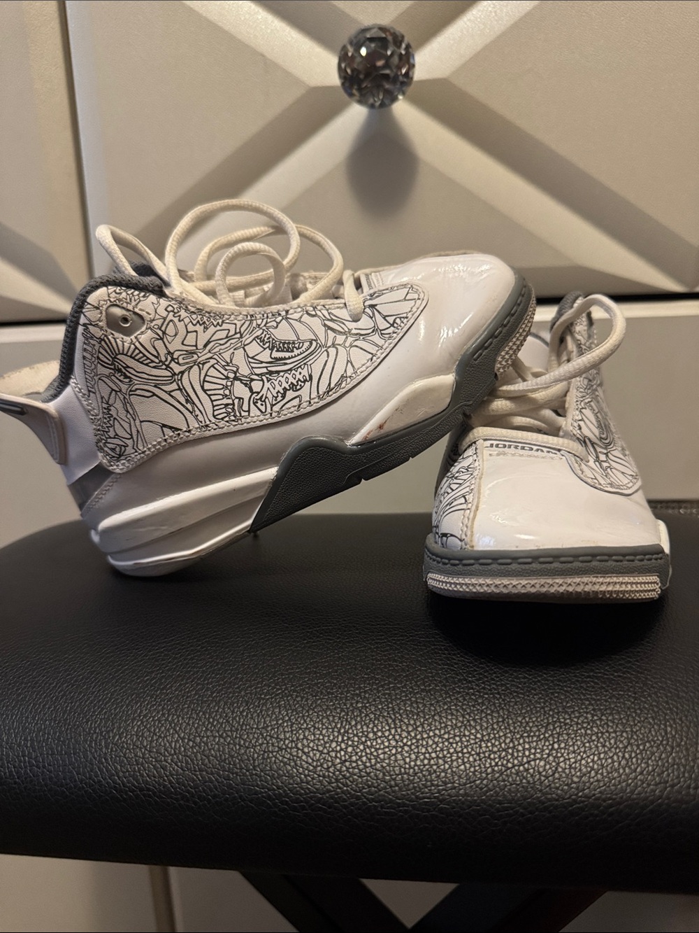 Jordan Kids White and Gray Graphic Low-Top Sneakers